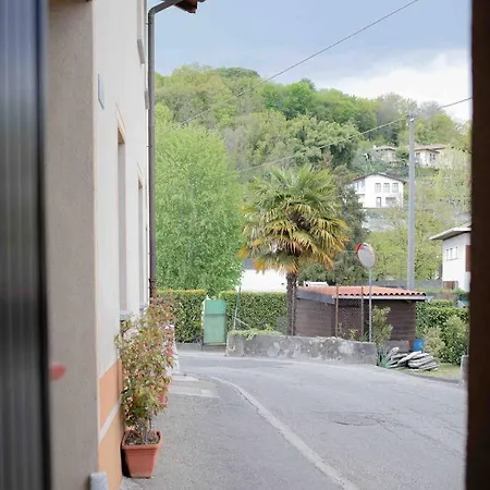 Vista Lago-appartamento Funzionale Con Vista Appartement Varese